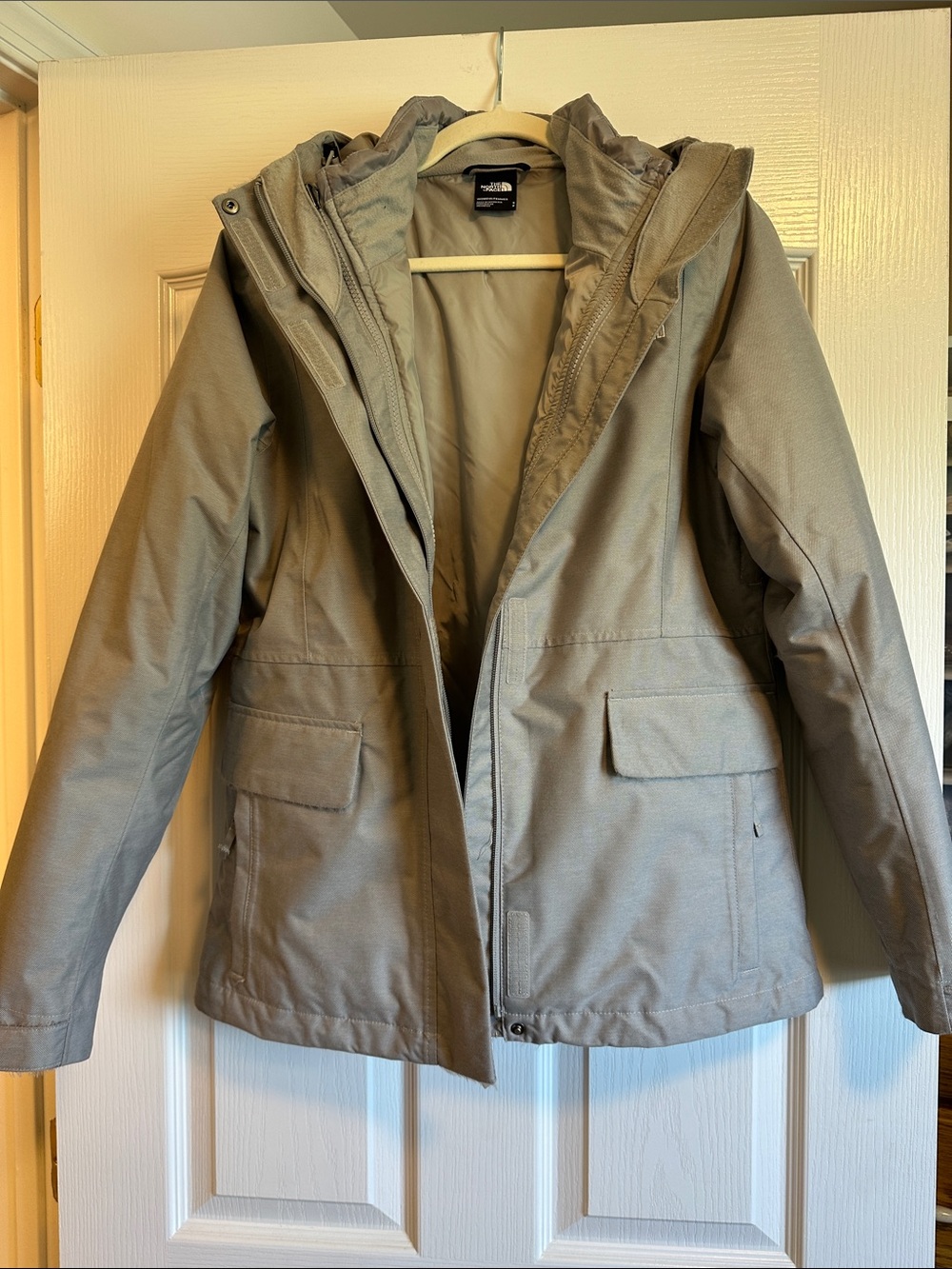 The North Face Women's Hooded Jacket in grey